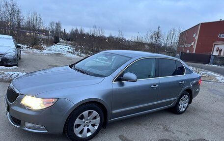 Skoda Superb III рестайлинг, 2012 год, 1 300 000 рублей, 2 фотография