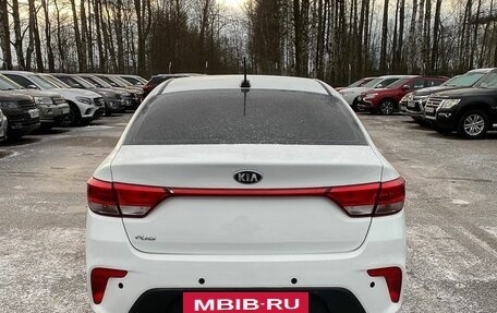 KIA Rio IV, 2018 год, 950 000 рублей, 5 фотография