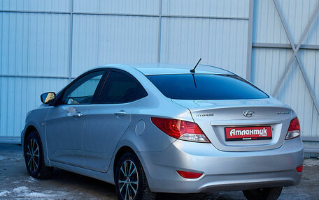 Hyundai Solaris II рестайлинг, 2011 год, 720 000 рублей, 7 фотография