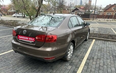 Volkswagen Jetta VI, 2012 год, 1 200 000 рублей, 3 фотография