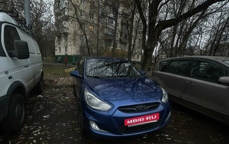 Hyundai Solaris II рестайлинг, 2011 год, 830 000 рублей, 8 фотография