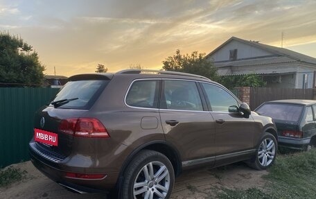 Volkswagen Touareg III, 2012 год, 2 100 000 рублей, 3 фотография