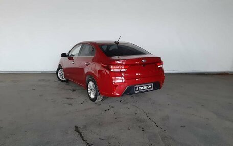 KIA Rio IV, 2018 год, 1 549 000 рублей, 7 фотография