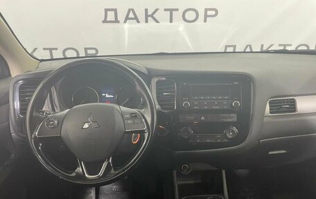 Mitsubishi Outlander III рестайлинг 3, 2015 год, 1 829 000 рублей, 17 фотография