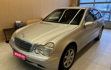 Mercedes-Benz C-Класс, 2001 год, 590 000 рублей, 3 фотография