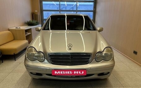 Mercedes-Benz C-Класс, 2001 год, 590 000 рублей, 2 фотография