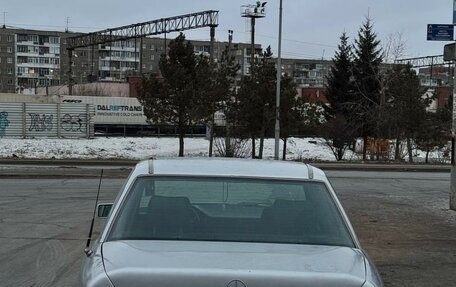 Mercedes-Benz W124, 1989 год, 300 000 рублей, 4 фотография