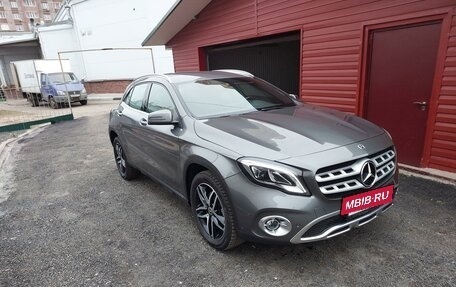 Mercedes-Benz GLA, 2018 год, 2 550 000 рублей, 3 фотография