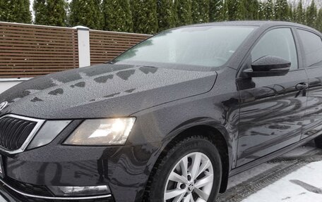 Skoda Octavia, 2017 год, 1 790 000 рублей, 2 фотография