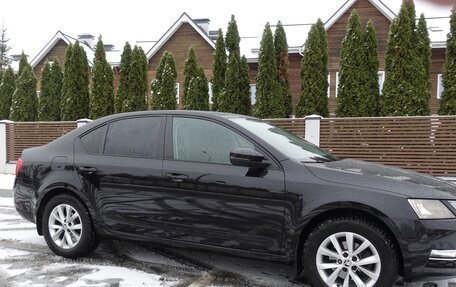 Skoda Octavia, 2017 год, 1 790 000 рублей, 5 фотография