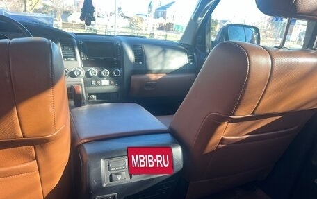 Toyota Sequoia II рестайлинг, 2011 год, 4 200 000 рублей, 29 фотография