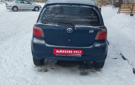 Toyota Vitz, 2001 год, 450 000 рублей, 3 фотография