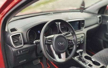 KIA Sportage IV рестайлинг, 2018 год, 2 420 000 рублей, 16 фотография