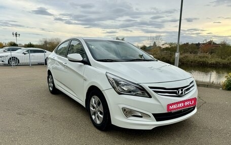 Hyundai Solaris II рестайлинг, 2015 год, 1 060 000 рублей, 10 фотография