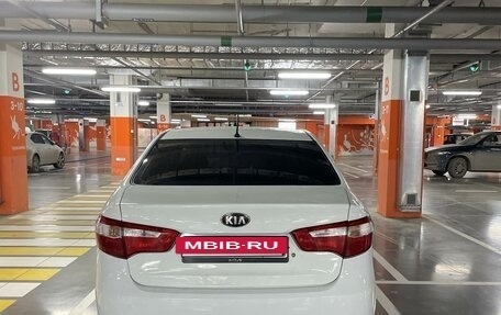 KIA Rio III рестайлинг, 2013 год, 695 000 рублей, 14 фотография