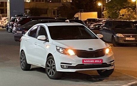 KIA Rio III рестайлинг, 2013 год, 695 000 рублей, 2 фотография