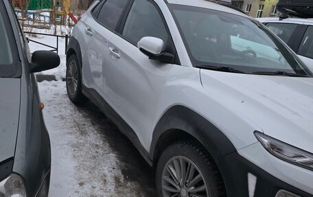 Hyundai Kona I, 2019 год, 2 250 000 рублей, 3 фотография