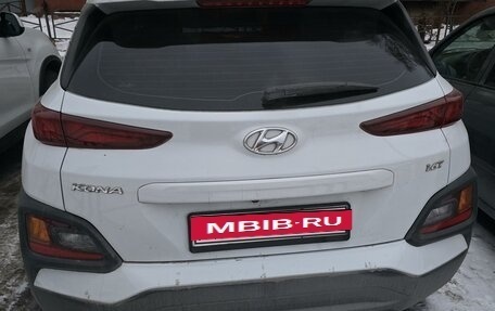 Hyundai Kona I, 2019 год, 2 250 000 рублей, 4 фотография