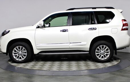 Toyota Land Cruiser Prado 150 рестайлинг 2, 2014 год, 3 357 000 рублей, 8 фотография