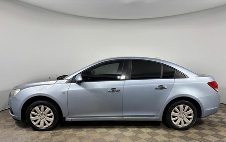 Chevrolet Cruze II, 2010 год, 641 000 рублей, 2 фотография