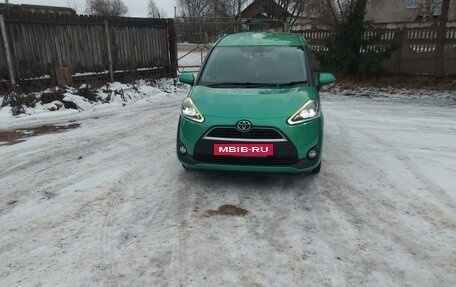 Toyota Sienta II, 2015 год, 1 600 000 рублей, 17 фотография