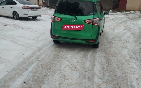 Toyota Sienta II, 2015 год, 1 600 000 рублей, 15 фотография