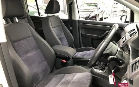 Volkswagen Touran III, 2012 год, 1 143 770 рублей, 26 фотография