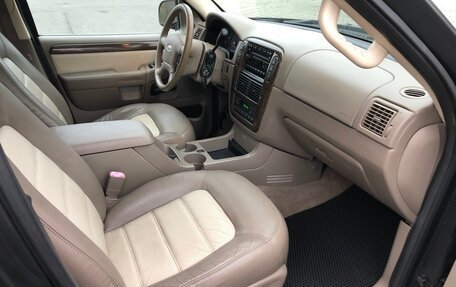 Ford Explorer III, 2005 год, 995 000 рублей, 11 фотография