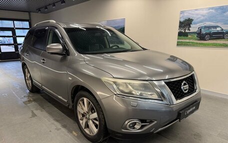 Nissan Pathfinder, 2014 год, 1 499 000 рублей, 3 фотография