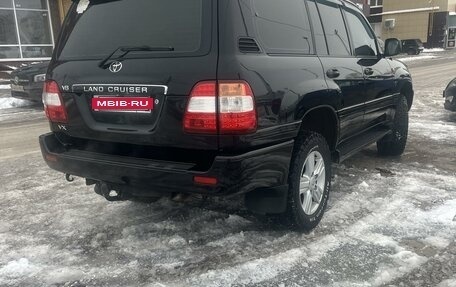 Toyota Land Cruiser 100 рестайлинг 2, 2005 год, 2 850 000 рублей, 7 фотография