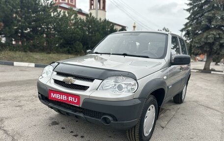 Chevrolet Niva I рестайлинг, 2014 год, 570 000 рублей, 1 фотография