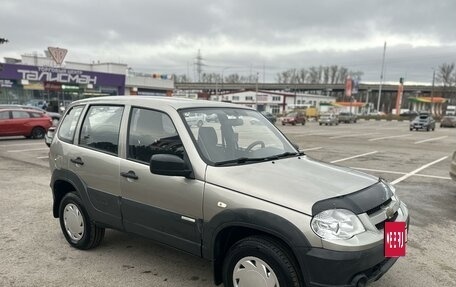 Chevrolet Niva I рестайлинг, 2014 год, 570 000 рублей, 3 фотография