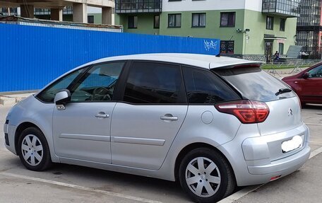 Citroen C4 Picasso II рестайлинг, 2011 год, 750 000 рублей, 1 фотография