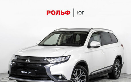 Mitsubishi Outlander III рестайлинг 3, 2018 год, 1 995 000 рублей, 1 фотография