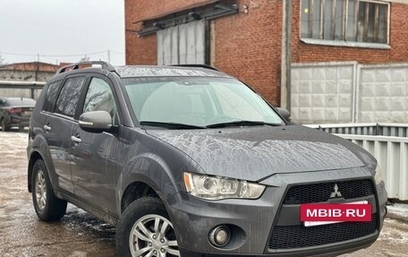 Mitsubishi Outlander III рестайлинг 3, 2011 год, 1 249 000 рублей, 3 фотография