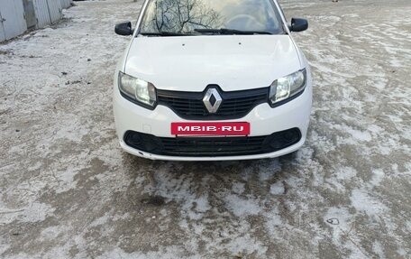 Renault Logan II, 2017 год, 600 000 рублей, 8 фотография