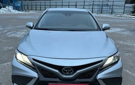 Toyota Camry, 2021 год, 3 499 999 рублей, 1 фотография