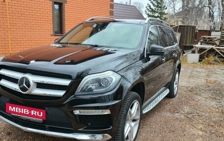 Mercedes-Benz GL-Класс, 2012 год, 2 700 000 рублей, 2 фотография