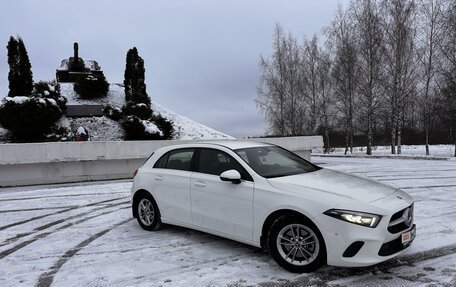 Mercedes-Benz A-Класс, 2018 год, 2 300 000 рублей, 4 фотография