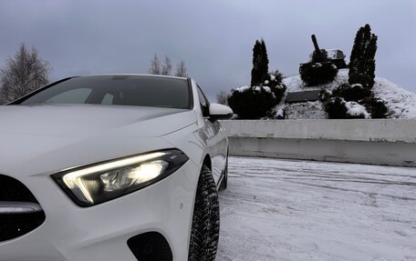 Mercedes-Benz A-Класс, 2018 год, 2 300 000 рублей, 12 фотография