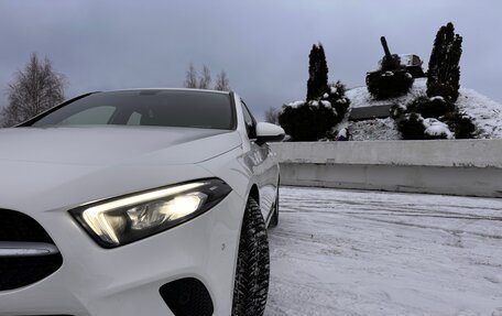 Mercedes-Benz A-Класс, 2018 год, 2 300 000 рублей, 11 фотография