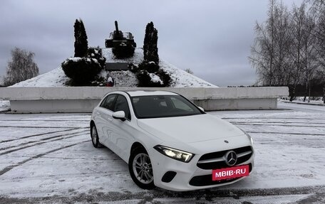 Mercedes-Benz A-Класс, 2018 год, 2 300 000 рублей, 3 фотография