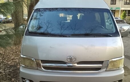 Toyota HiAce H200, 2005 год, 1 450 000 рублей, 4 фотография