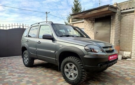 Chevrolet Niva I рестайлинг, 2018 год, 1 000 000 рублей, 1 фотография