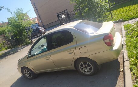 Toyota Platz, 2002 год, 450 000 рублей, 2 фотография