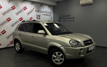 Hyundai Tucson III, 2007 год, 782 000 рублей, 2 фотография