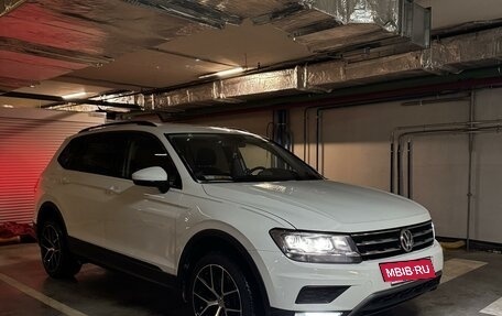 Volkswagen Tiguan II, 2019 год, 2 450 000 рублей, 7 фотография