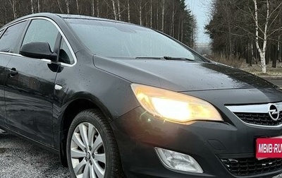 Opel Astra J, 2011 год, 653 000 рублей, 1 фотография