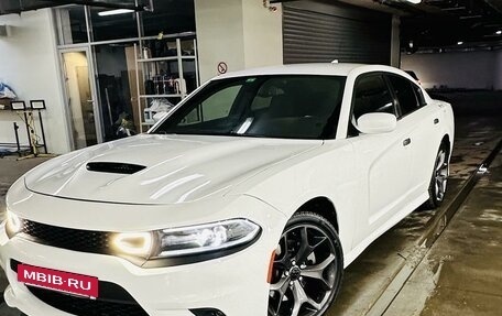 Dodge Charger, 2019 год, 4 500 000 рублей, 2 фотография