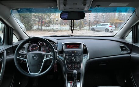 Opel Astra J, 2011 год, 653 000 рублей, 11 фотография